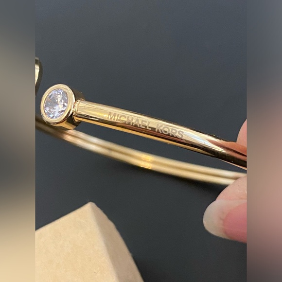 Michael Kors open cuff crystal bracelet - Picture 4 of 9